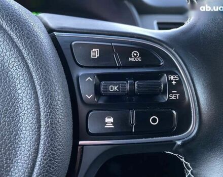 Киа Niro, объемом двигателя 0 л и пробегом 98 тыс. км за 18600 $, фото 5 на Automoto.ua