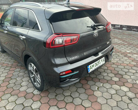 Кіа Niro, об'ємом двигуна 0 л та пробігом 127 тис. км за 21500 $, фото 5 на Automoto.ua