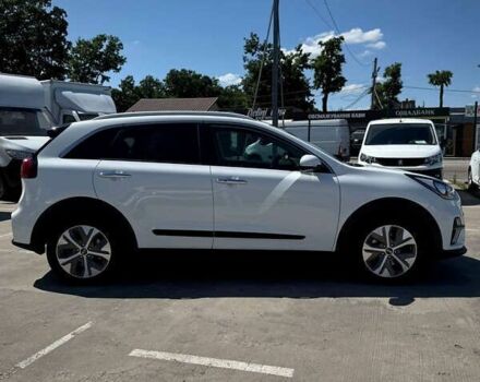 Киа Niro, объемом двигателя 0 л и пробегом 114 тыс. км за 17750 $, фото 1 на Automoto.ua