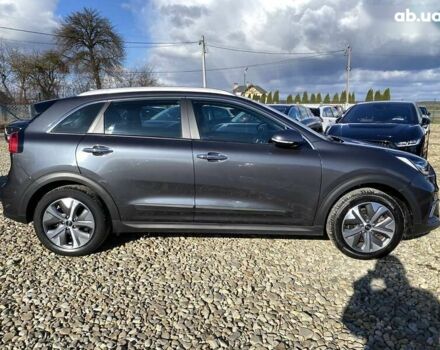 Киа Niro, объемом двигателя 0 л и пробегом 103 тыс. км за 17700 $, фото 28 на Automoto.ua