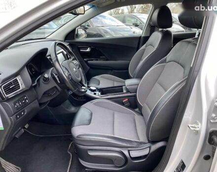 Киа Niro, объемом двигателя 0 л и пробегом 128 тыс. км за 17900 $, фото 19 на Automoto.ua