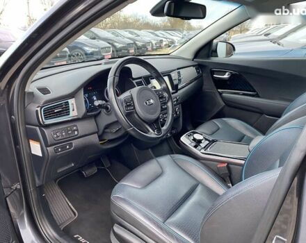 Киа Niro, объемом двигателя 0 л и пробегом 79 тыс. км за 18700 $, фото 1 на Automoto.ua