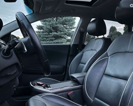 Киа Niro 2019 в Львове на Automoto.ua Киа Niro, объемом двигателя 0 л и пробегом 79 тыс. км за 20300 $, фото 8 на Automoto.ua