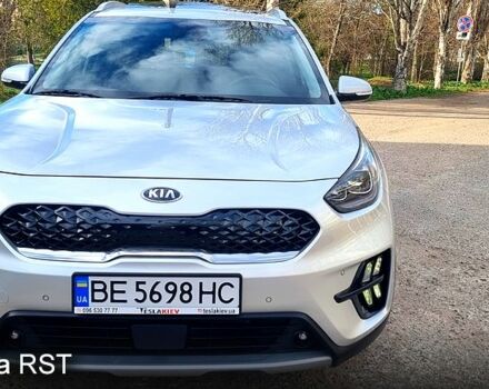 Кіа Niro, об'ємом двигуна 1.6 л та пробігом 88 тис. км за 25700 $, фото 1 на Automoto.ua