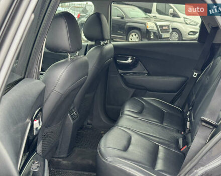 Киа Niro, объемом двигателя 0 л и пробегом 162 тыс. км за 16700 $, фото 4 на Automoto.ua