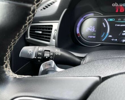 Киа Niro, объемом двигателя 0 л и пробегом 128 тыс. км за 17900 $, фото 24 на Automoto.ua