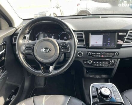 Киа Niro, объемом двигателя 0 л и пробегом 136 тыс. км за 17400 $, фото 21 на Automoto.ua