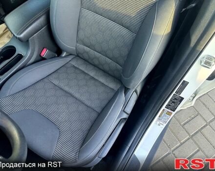 Киа Niro 2019 в Запорожье на Automoto.ua Киа Niro, объемом двигателя 1.6 л и пробегом 102 тыс. км за 15500 $, фото 4 на Automoto.ua