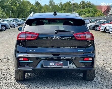 Киа Niro, объемом двигателя 0 л и пробегом 112 тыс. км за 17715 $, фото 6 на Automoto.ua