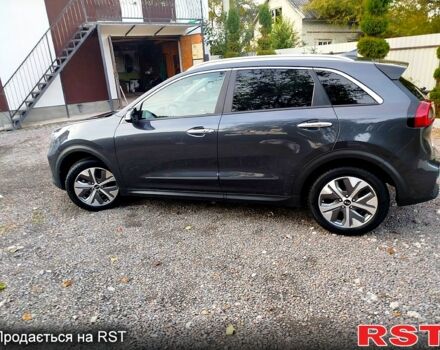 Киа Niro, объемом двигателя 0.15 л и пробегом 92 тыс. км за 19900 $, фото 4 на Automoto.ua