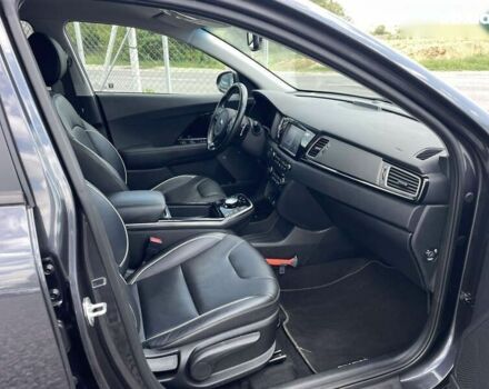 Киа Niro, объемом двигателя 0 л и пробегом 122 тыс. км за 18200 $, фото 18 на Automoto.ua