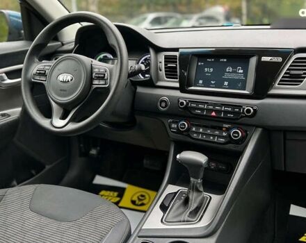 Киа Niro 2019 в Львове на Automoto.ua Киа Niro, объемом двигателя 0 л и пробегом 91 тыс. км за 17999 $, фото 11 на Automoto.ua