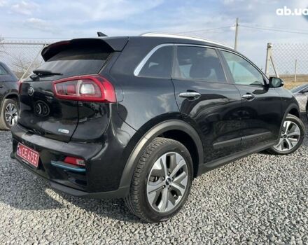 Киа Niro, объемом двигателя 0 л и пробегом 136 тыс. км за 17400 $, фото 3 на Automoto.ua