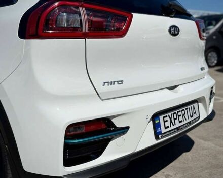 Киа Niro, объемом двигателя 0 л и пробегом 114 тыс. км за 17750 $, фото 13 на Automoto.ua