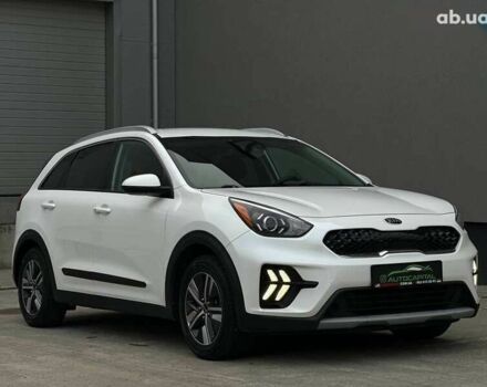 Киа Niro, объемом двигателя 0 л и пробегом 136 тыс. км за 18390 $, фото 4 на Automoto.ua