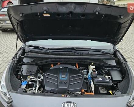 Кіа Niro, об'ємом двигуна 0 л та пробігом 133 тис. км за 19950 $, фото 32 на Automoto.ua