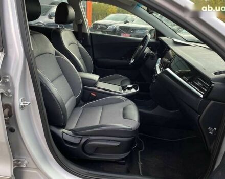 Кіа Niro, об'ємом двигуна 0 л та пробігом 82 тис. км за 18900 $, фото 24 на Automoto.ua