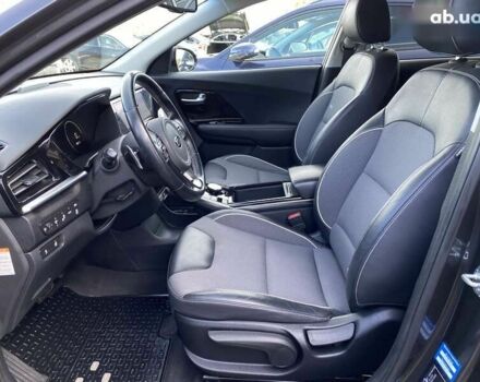 Кіа Niro, об'ємом двигуна 0 л та пробігом 101 тис. км за 20300 $, фото 27 на Automoto.ua