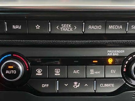 Киа Niro, объемом двигателя 0 л и пробегом 101 тыс. км за 20950 $, фото 23 на Automoto.ua