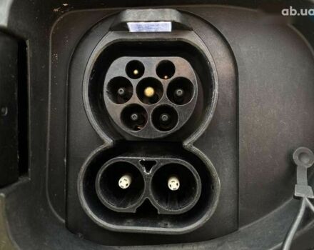 Киа Niro, объемом двигателя 0 л и пробегом 88 тыс. км за 21900 $, фото 23 на Automoto.ua