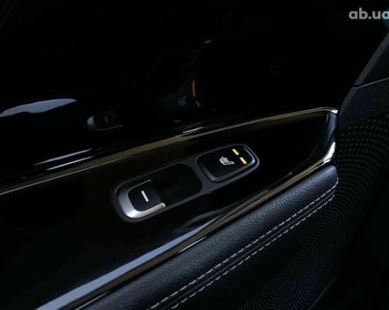 Кіа Niro, об'ємом двигуна 0 л та пробігом 121 тис. км за 18700 $, фото 9 на Automoto.ua