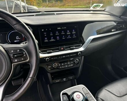 Кіа Niro, об'ємом двигуна 0 л та пробігом 112 тис. км за 19999 $, фото 17 на Automoto.ua