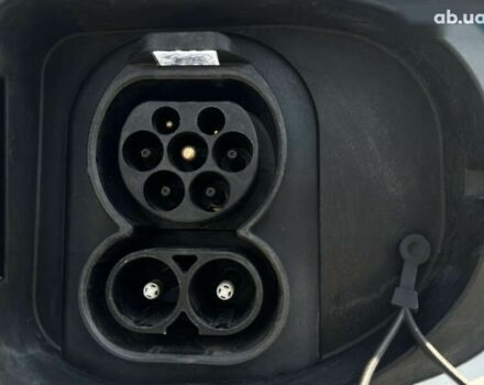 Киа Niro, объемом двигателя 0 л и пробегом 129 тыс. км за 19900 $, фото 14 на Automoto.ua