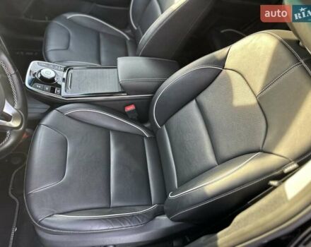 Киа Niro, объемом двигателя 0 л и пробегом 114 тыс. км за 21900 $, фото 18 на Automoto.ua
