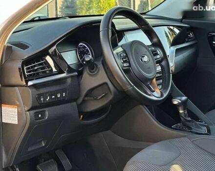 Киа Niro, объемом двигателя 0 л и пробегом 136 тыс. км за 17990 $, фото 12 на Automoto.ua