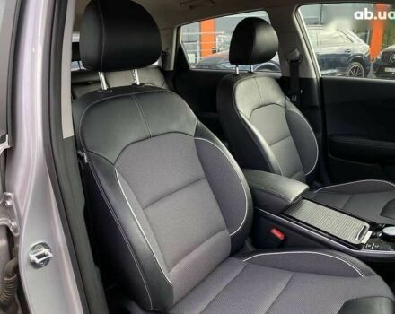Кіа Niro, об'ємом двигуна 0 л та пробігом 82 тис. км за 18900 $, фото 25 на Automoto.ua