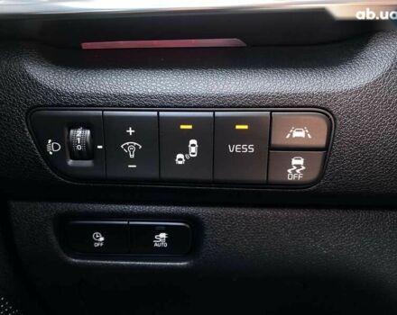 Киа Niro, объемом двигателя 0 л и пробегом 107 тыс. км за 21400 $, фото 4 на Automoto.ua