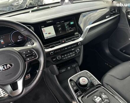 Кіа Niro, об'ємом двигуна 0 л та пробігом 95 тис. км за 20450 $, фото 19 на Automoto.ua