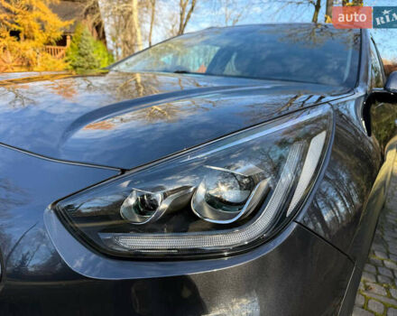 Кіа Niro, об'ємом двигуна 0 л та пробігом 141 тис. км за 18499 $, фото 17 на Automoto.ua