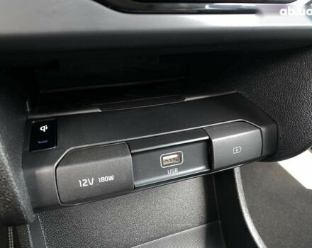 Киа Niro, объемом двигателя 0 л и пробегом 70 тыс. км за 22500 $, фото 8 на Automoto.ua