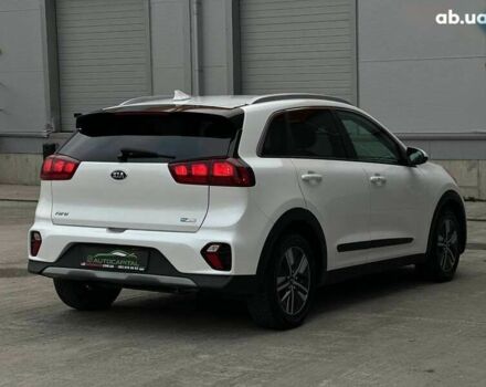 Киа Niro, объемом двигателя 0 л и пробегом 136 тыс. км за 18390 $, фото 8 на Automoto.ua