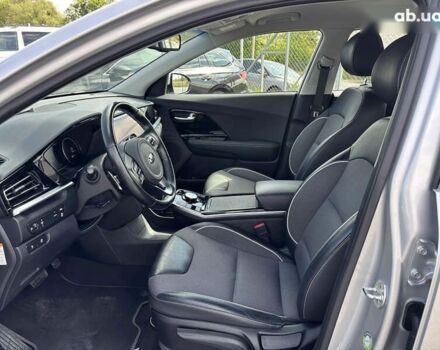 Киа Niro, объемом двигателя 0 л и пробегом 109 тыс. км за 19999 $, фото 16 на Automoto.ua