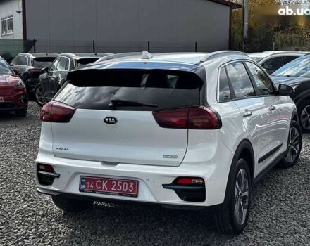 Кіа Niro, об'ємом двигуна 0 л та пробігом 95 тис. км за 20450 $, фото 9 на Automoto.ua