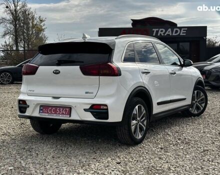 Киа Niro, объемом двигателя 0 л и пробегом 141 тыс. км за 19300 $, фото 15 на Automoto.ua