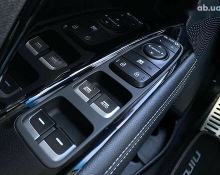 Кіа Niro, об'ємом двигуна 0 л та пробігом 48 тис. км за 24700 $, фото 23 на Automoto.ua