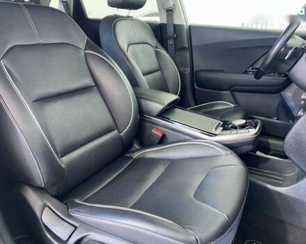 Кіа Niro, об'ємом двигуна 0 л та пробігом 158 тис. км за 19950 $, фото 7 на Automoto.ua