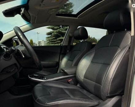 Кіа Niro, об'ємом двигуна 0 л та пробігом 62 тис. км за 19800 $, фото 16 на Automoto.ua