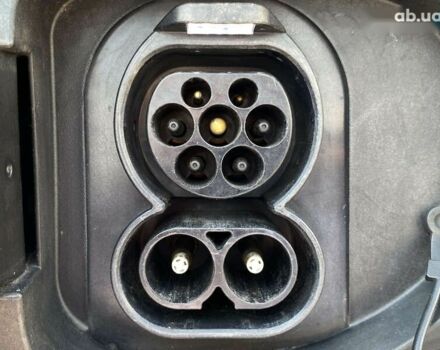 Киа Niro, объемом двигателя 0 л и пробегом 116 тыс. км за 20800 $, фото 16 на Automoto.ua