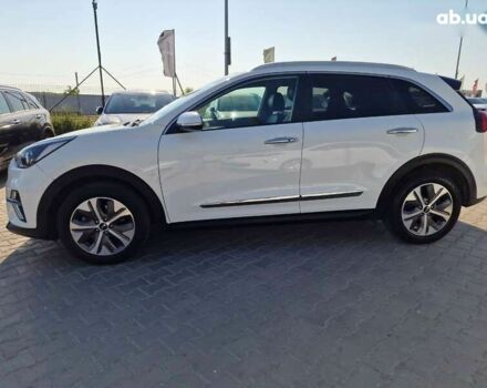 Кіа Niro, об'ємом двигуна 0 л та пробігом 130 тис. км за 18200 $, фото 15 на Automoto.ua