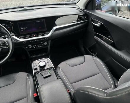 Кіа Niro, об'ємом двигуна 0 л та пробігом 119 тис. км за 19750 $, фото 23 на Automoto.ua