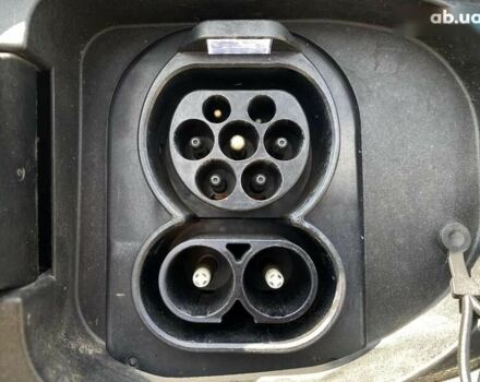 Кіа Niro, об'ємом двигуна 0 л та пробігом 115 тис. км за 20300 $, фото 20 на Automoto.ua