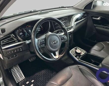 Киа Niro, объемом двигателя 0 л и пробегом 146 тыс. км за 20726 $, фото 7 на Automoto.ua