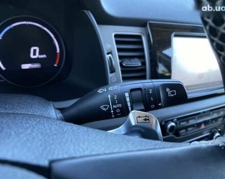 Кіа Niro, об'ємом двигуна 0 л та пробігом 121 тис. км за 18700 $, фото 27 на Automoto.ua
