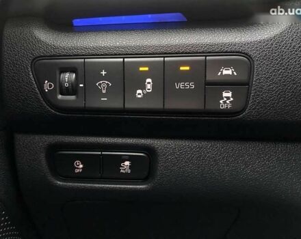 Кіа Niro, об'ємом двигуна 0 л та пробігом 123 тис. км за 20700 $, фото 6 на Automoto.ua