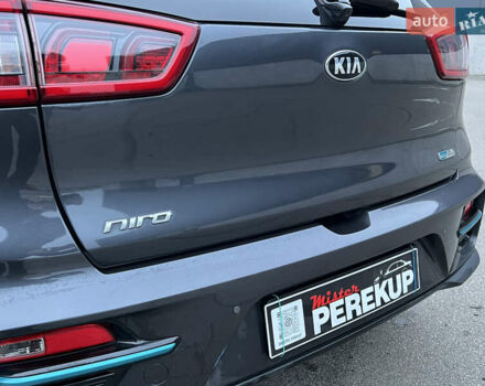 Киа Niro, объемом двигателя 0 л и пробегом 154 тыс. км за 19299 $, фото 6 на Automoto.ua