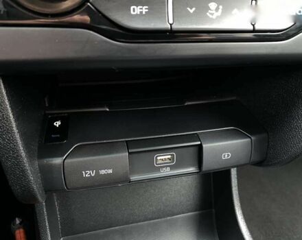 Киа Niro, объемом двигателя 0 л и пробегом 107 тыс. км за 21400 $, фото 9 на Automoto.ua